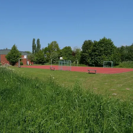 Prázdninový dům Gemuetliches Ostsee-cottage Fuer 8 Personen *